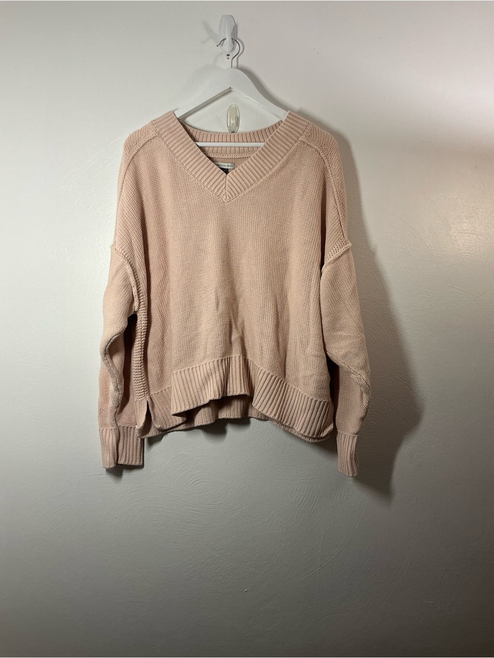American Eagle Outfitters Soft Blush V-Neck Sweater Size XL